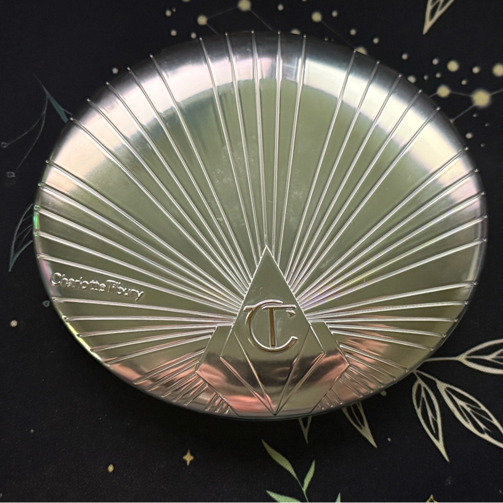 Charlotte Tilbury HOLLYWOOD SUPERSTAR GLOW HIGHLIGHTER